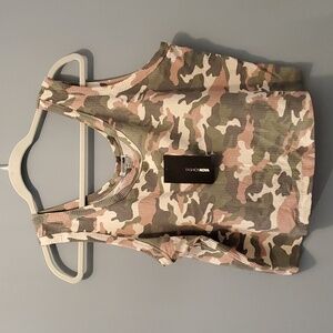 Fasten Nova green and pink camo crop tank